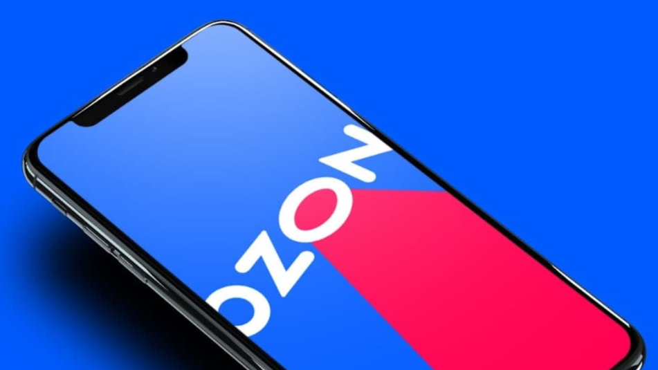 Ozon 告知少数股权出售和新的锁定